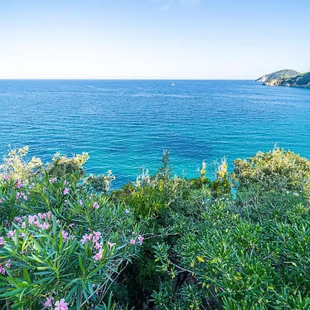 Il Tramonto - Goelba * بورتوفيرّايو